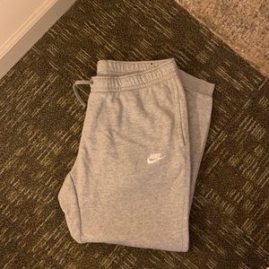 NIKE Sweatpants